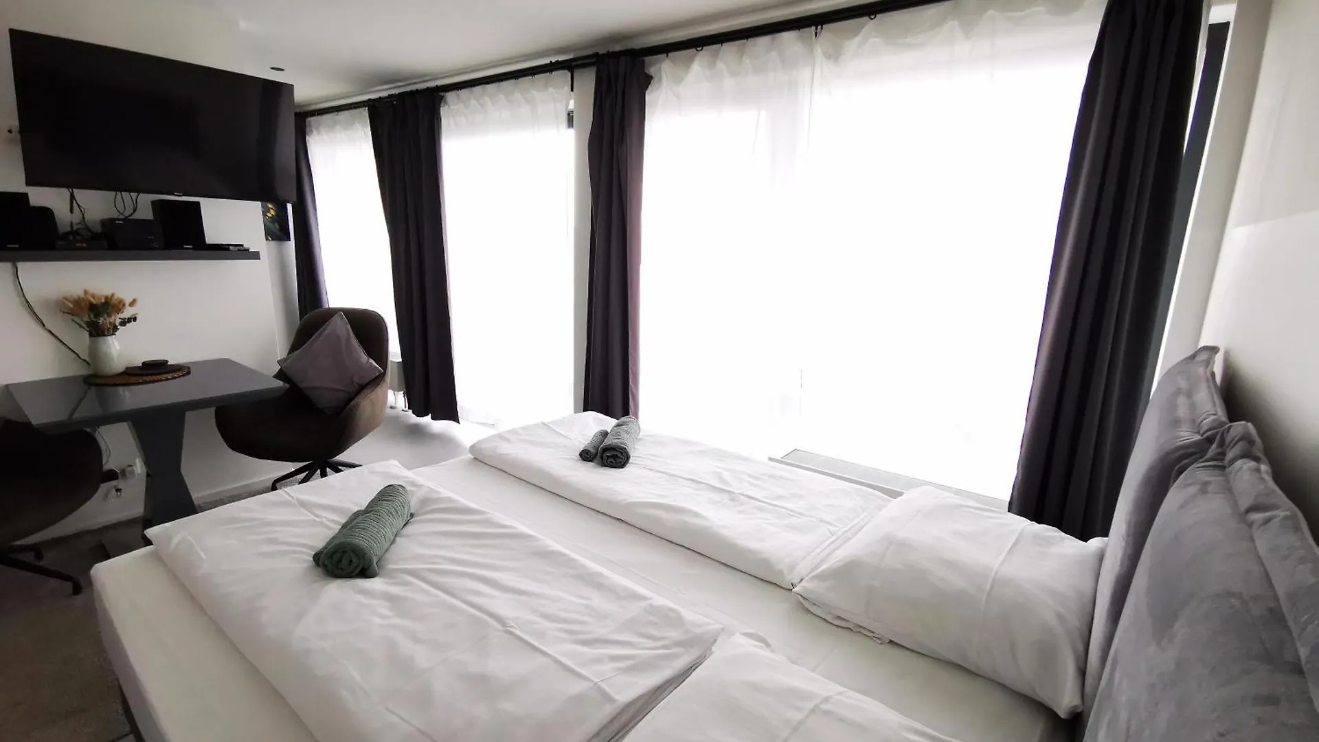 Hh 05 By Rockchair - Superhost Status - Modernes Apartment Mit Sonnigem Balkon & Premium Boxspringbetten In Winterhude - Hamburg Top Geheimtipp Германия