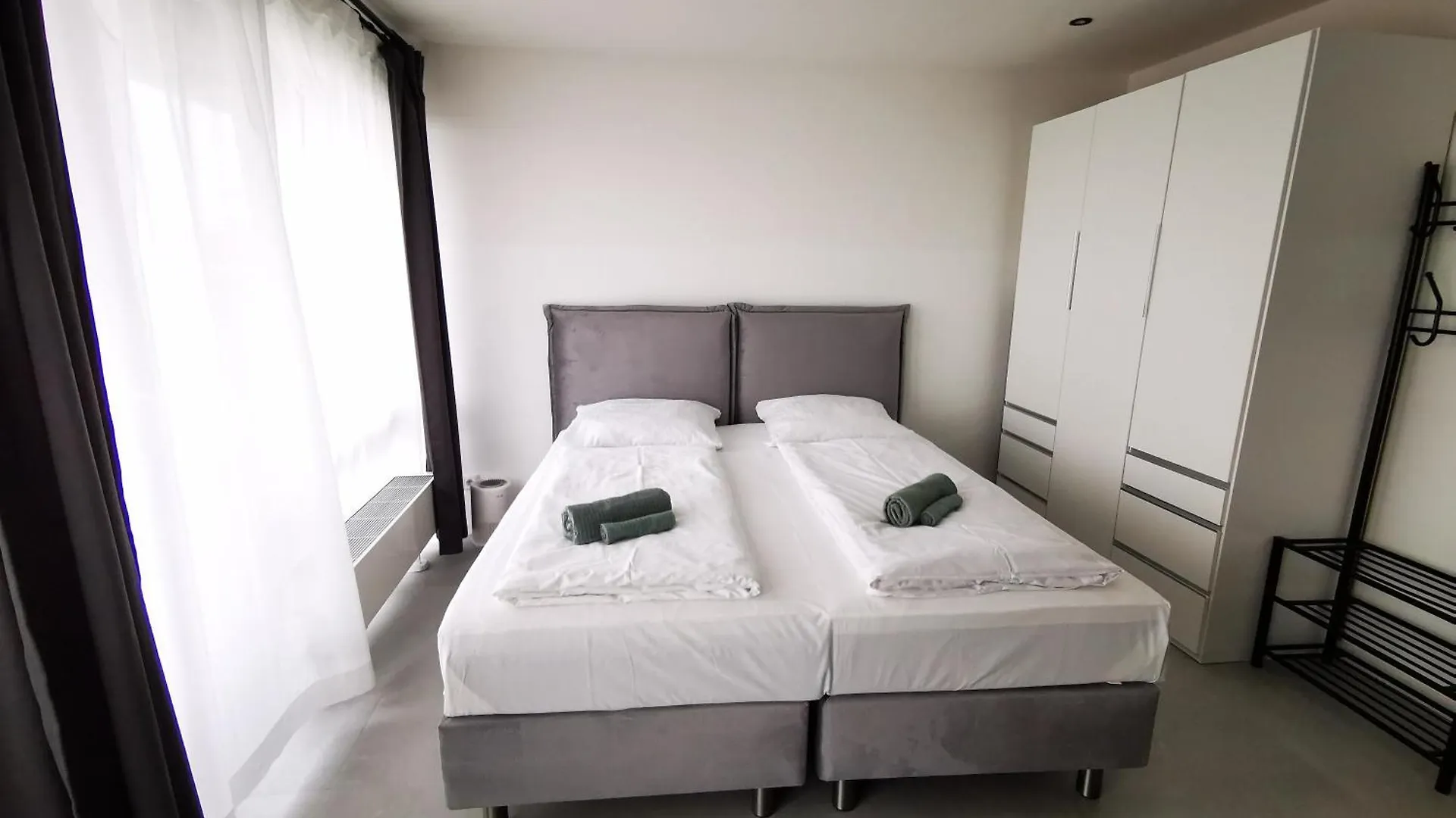 Hh 05 By Rockchair - Superhost Status - Modernes Apartment Mit Sonnigem Balkon & Premium Boxspringbetten In Winterhude - Hamburg Top Geheimtipp