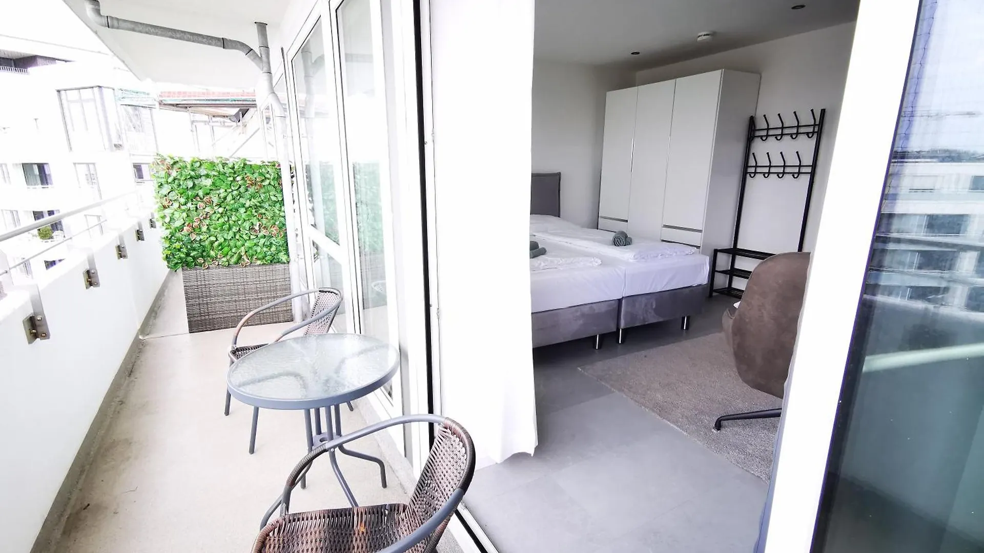 Hh 05 By Rockchair - Superhost Status - Modernes Apartment Mit Sonnigem Balkon & Premium Boxspringbetten In Winterhude - Hamburg Top Geheimtipp Germany